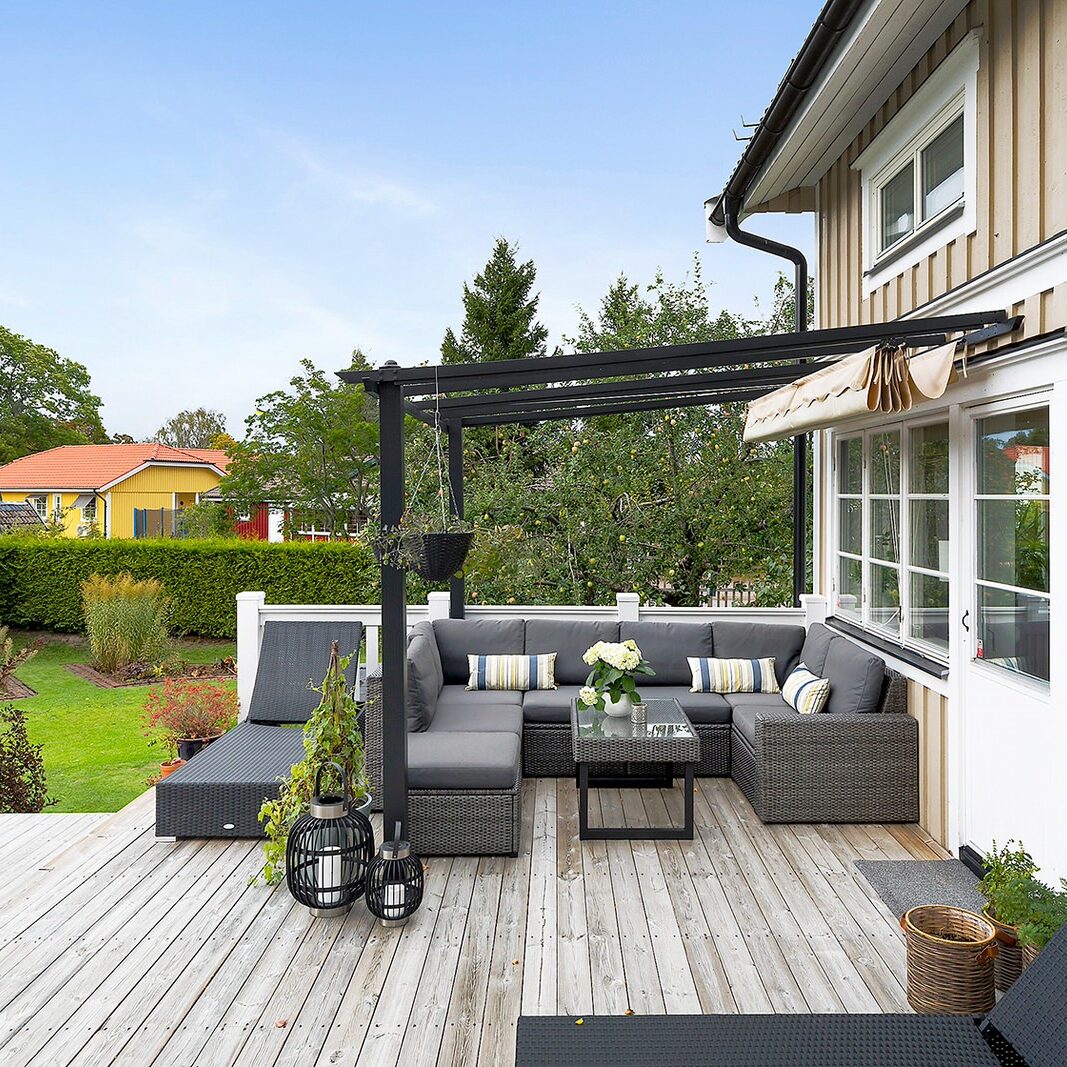 31068941 1 1067x1067