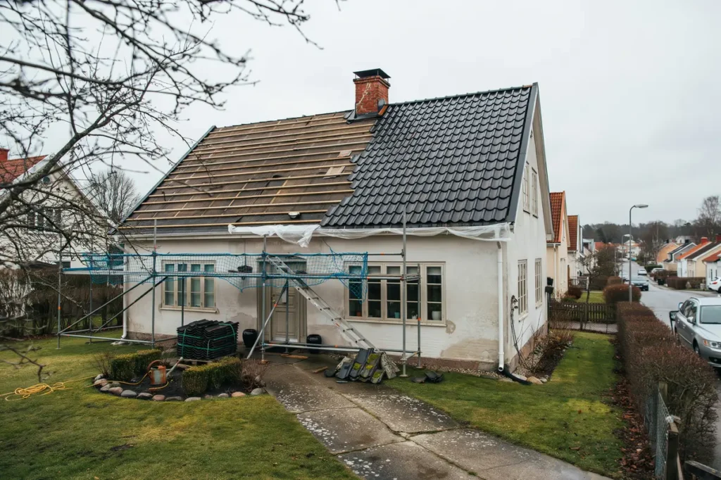 byta yttertak p villa materialval kostnader och vanliga misstag att undvika